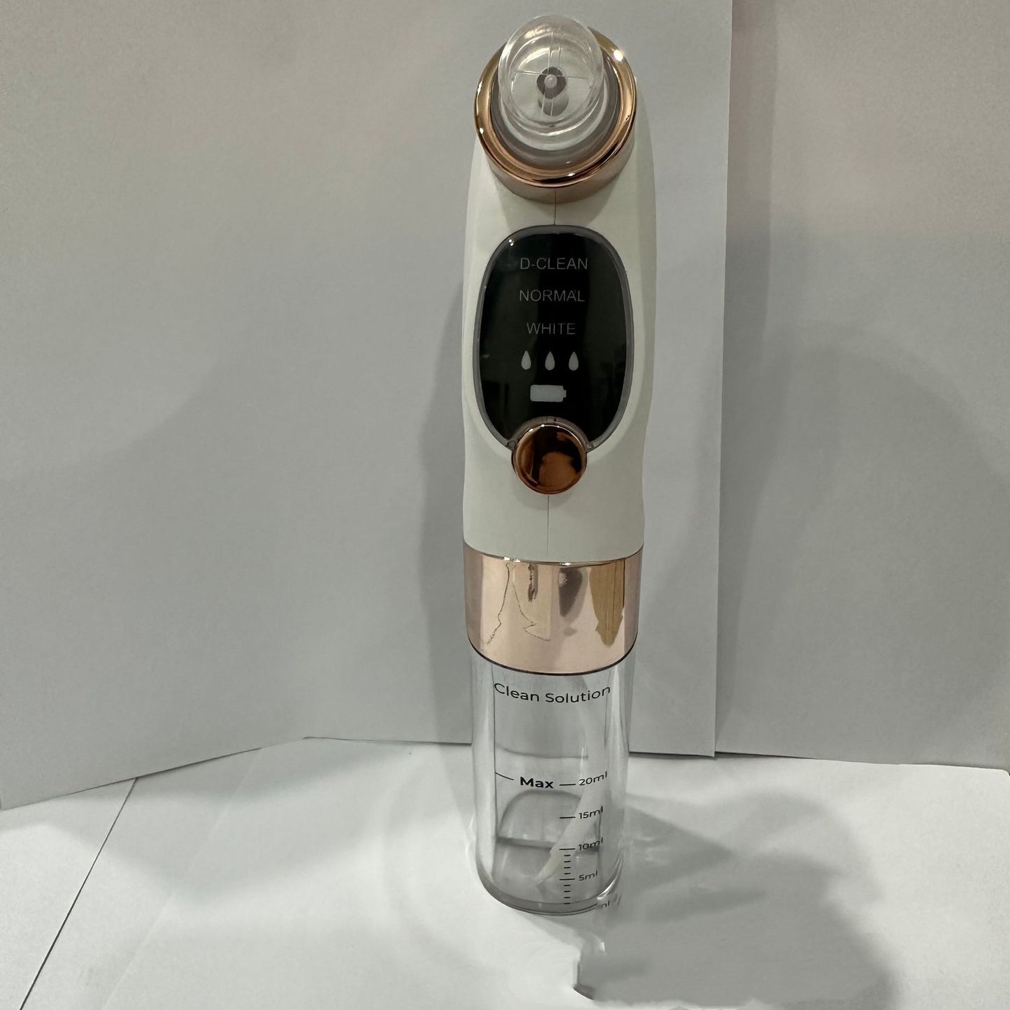 Mitesserentfernungsgerät mit kleinen Bläschen